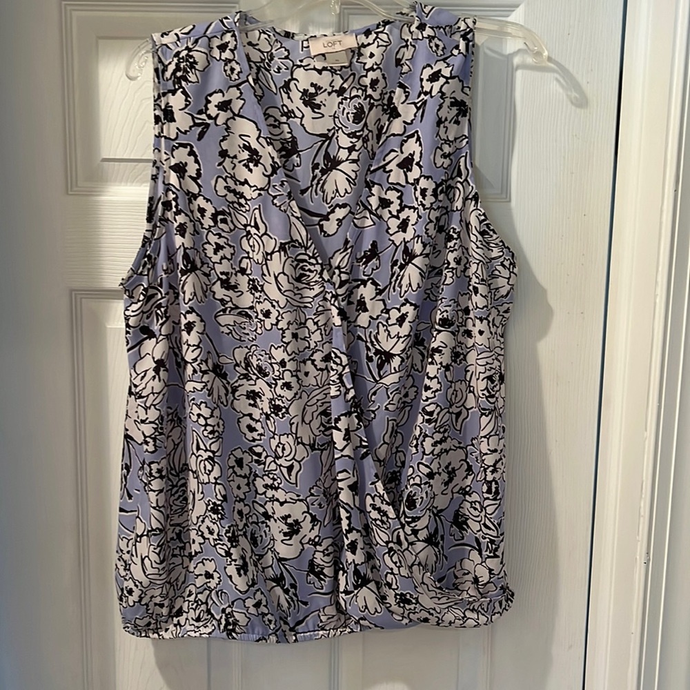 LOFT faux wrap sleeveless blouse with elastic hem- XL